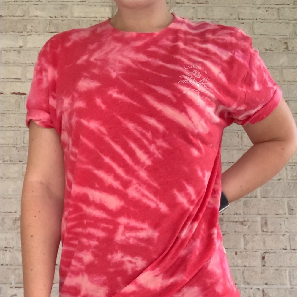 Lulu’s Tee - Picture 2 of 4